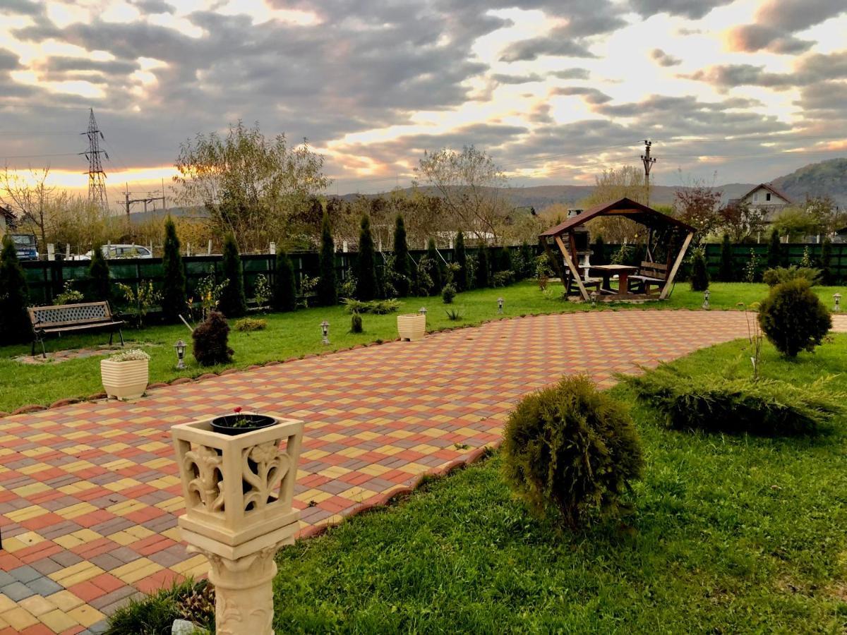 Pensiunea Casa Alba Beclean  Dış mekan fotoğraf